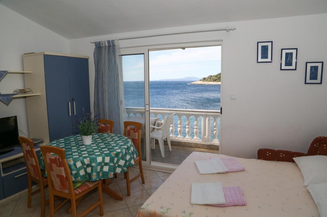 Apartments By The Sea Milna, Hvar - 12244 ภายนอก รูปภาพ